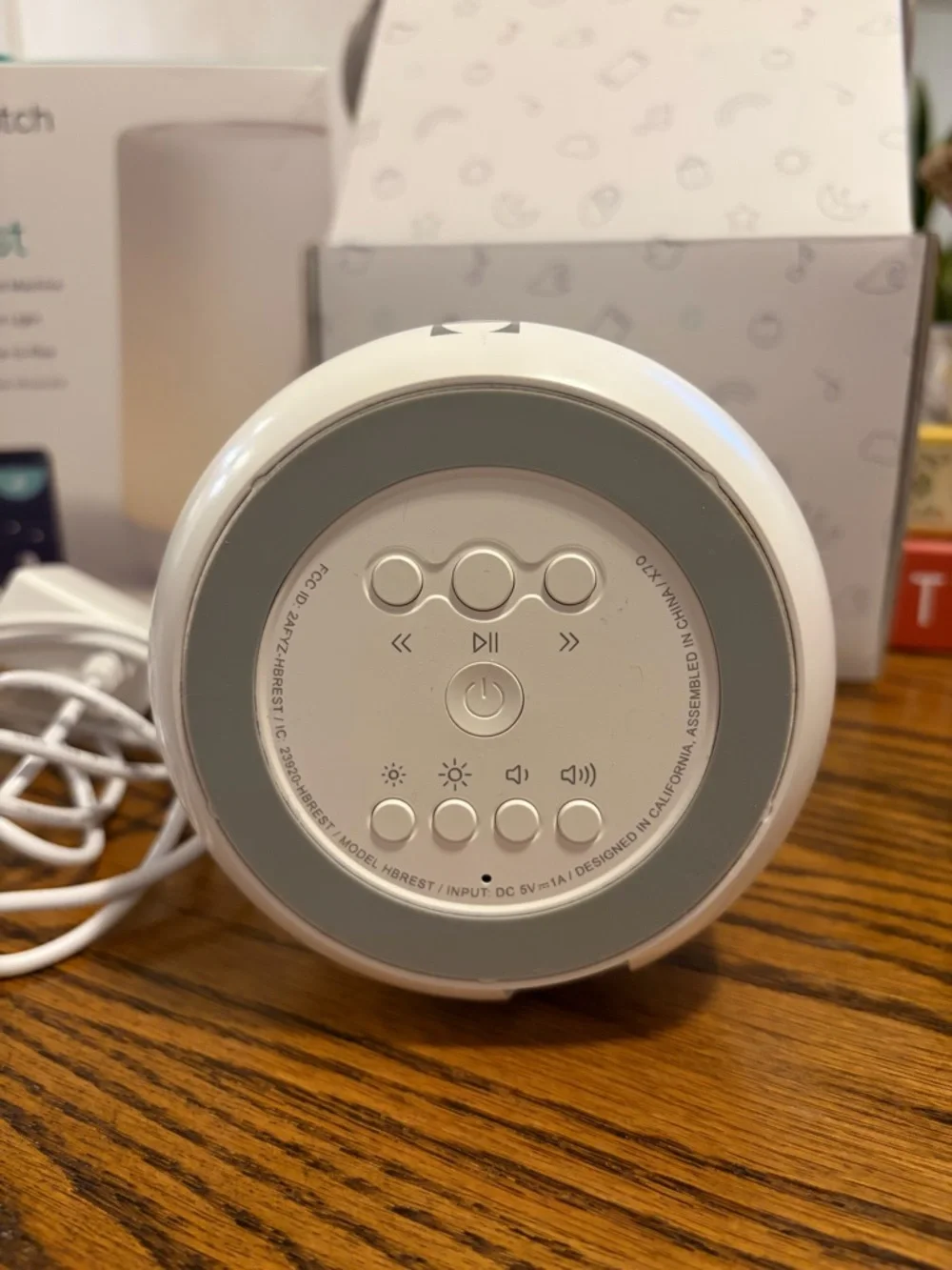 Hatch Rest Sound Machine & Night Light - White and Warm Glow - Picture 3 of 5